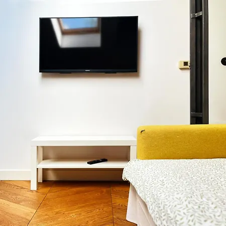 For 3 Near The Vistula Boulevard, Old Cracow *