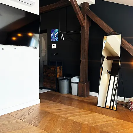 Apartament For 3 Near The Vistula Boulevard, Old Cracow *